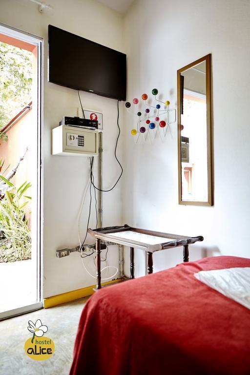 Hostel Alice E Padoca Vegan Sao Paulo Exterior photo